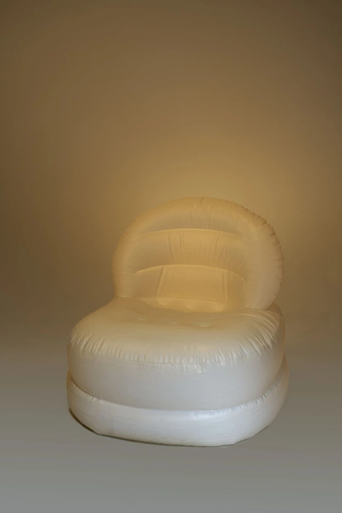 Asseyez-vous ! Fauteuil gonflable