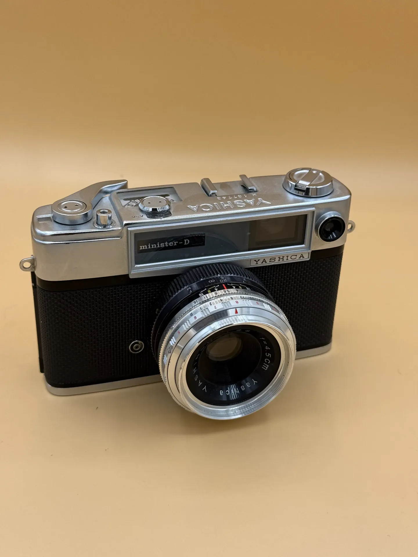 Yashica minister-D