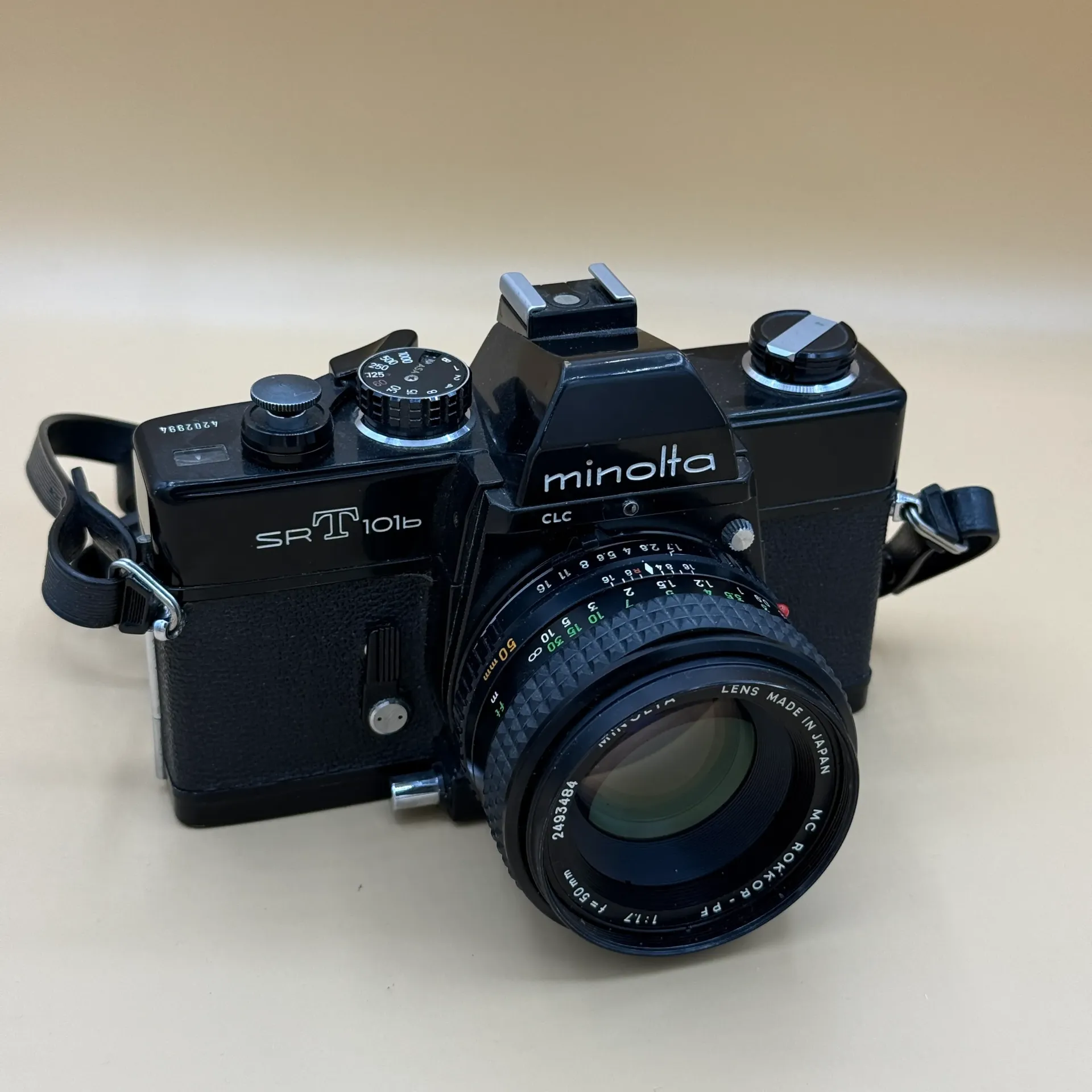 Minolta SRT-101b + Rokkor 50 mm f/1,7