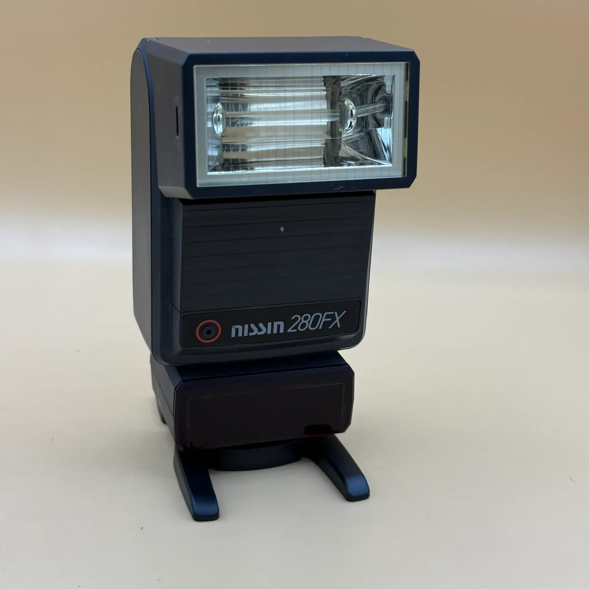 Nissin 280FX avec sabot AFM-CA